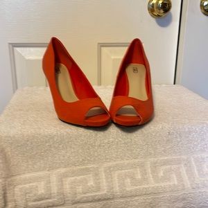 Pumps, corol color, size 8, Cato approx 3” heels